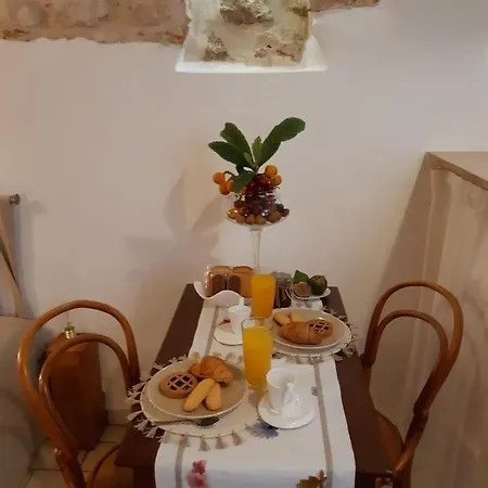Alojamento de Acomodação e Pequeno-almoço Donna Lucrezia Dimora A Corte