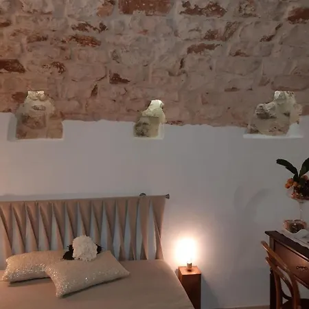 Bed and breakfast Donna Lucrezia Dimora A Corte 3*