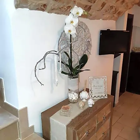 Donna Lucrezia Dimora A Corte Bed & Breakfast