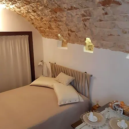Alojamento de Acomodação e Pequeno-almoço Donna Lucrezia Dimora A Corte Conversano